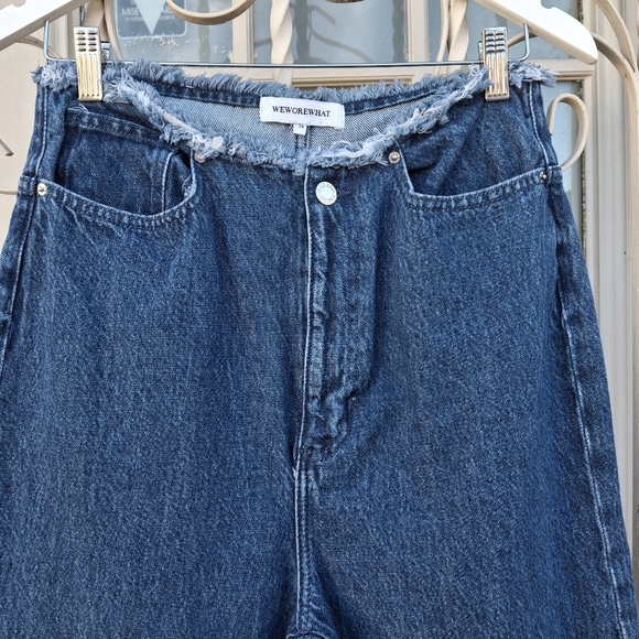 WeWoreWhat Frayed Waist & Hem High-Rise Straight Leg Blue Denim Jeans Size 28 - Picture 5 of 16